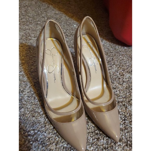 Jessica Simpson Beige Patent Heels - Picture 4 of 10